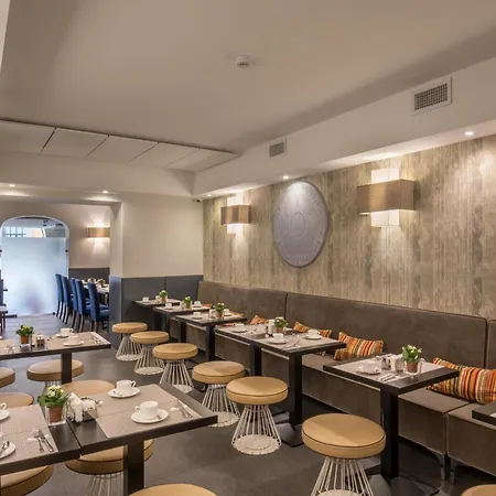The Republic Ξενοδοχείο 4*