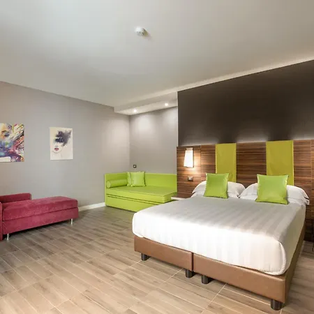 Hotel The Republic 4*