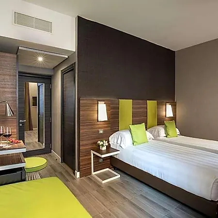 The Republic 4*