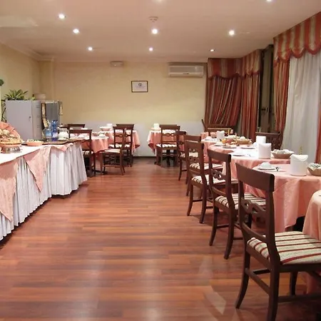 Hotell The Republic 4*