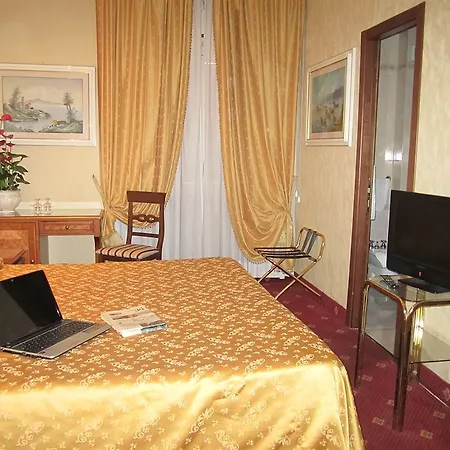 The Republic 4*