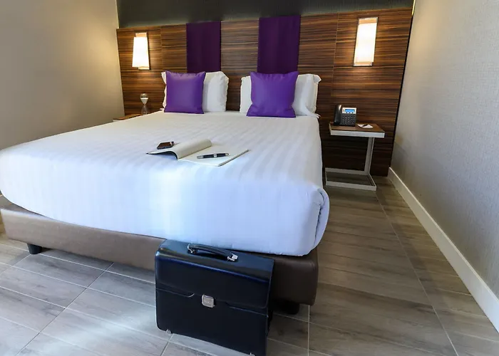 Hotel The Republic