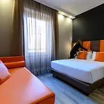 Hotel The Republic