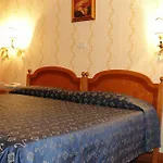 Hotel The Republic