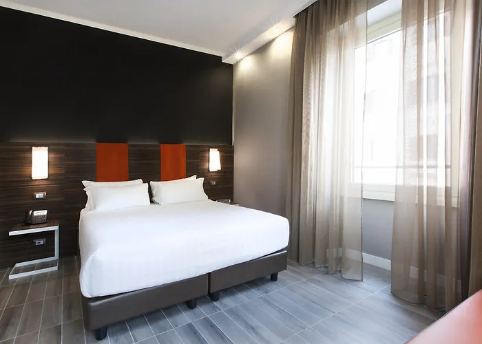 Otel The Republic 4*