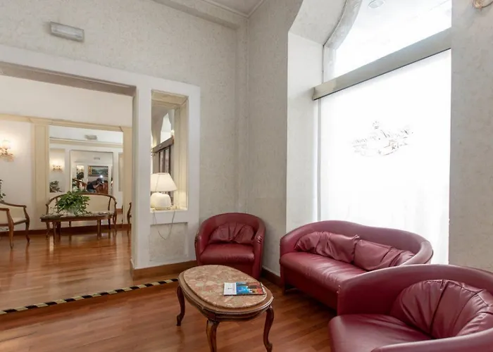 Otel The Republic 4*